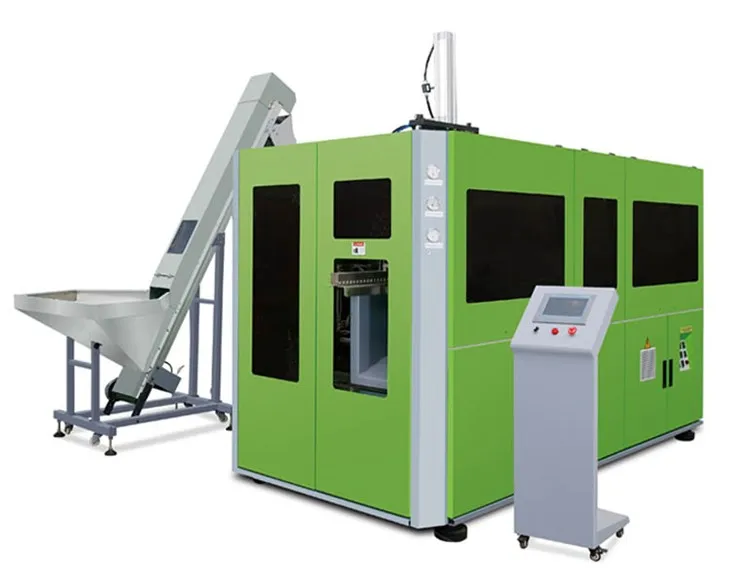 Stroj na výrobu plastových lahví na vodu